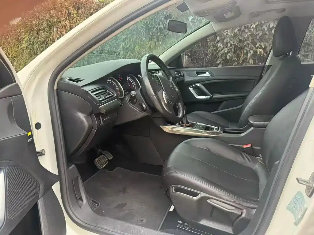 Peugeot 408 — миниатюра 5
