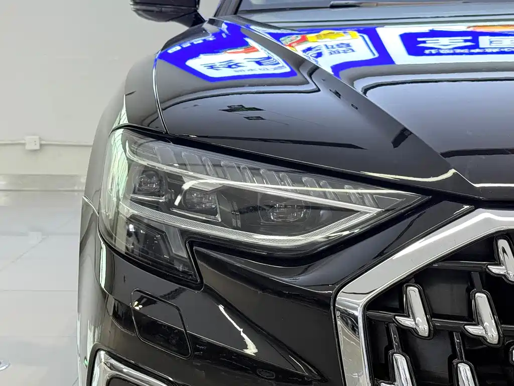 Audi A8 — миниатюра 4