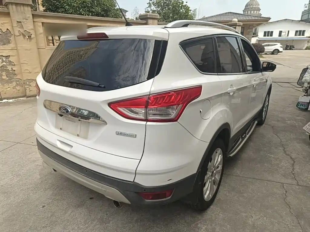 Ford Kuga — миниатюра 7