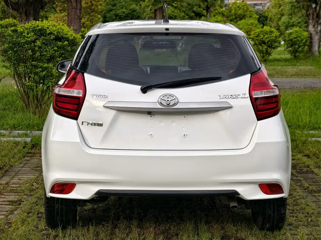 Toyota Yaris L — миниатюра 6