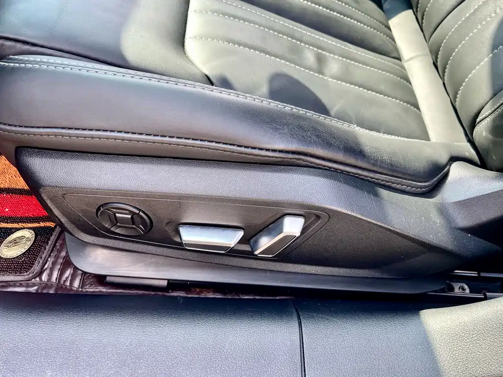 Audi A6L — миниатюра 9