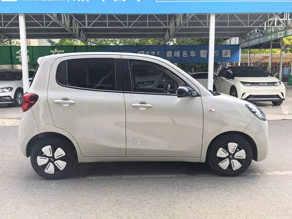 Wuling MINIEV — миниатюра 11