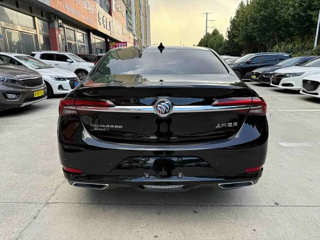 Buick LaCrosse — миниатюра 5