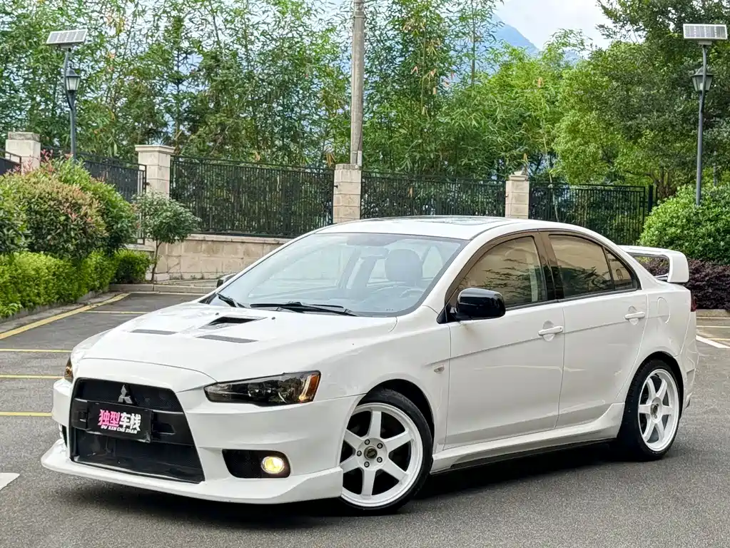 Купить Mitsubishi Lancer EX