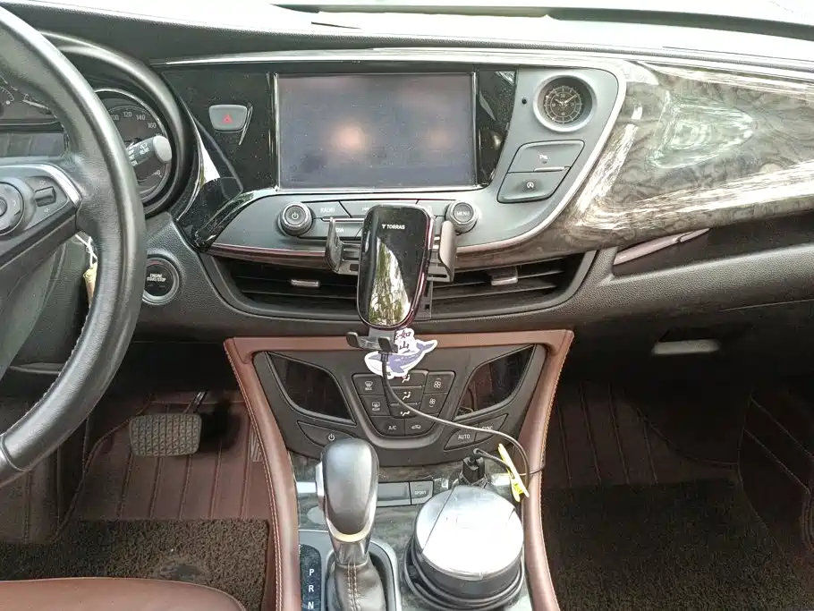Buick Envision Plus — миниатюра 13