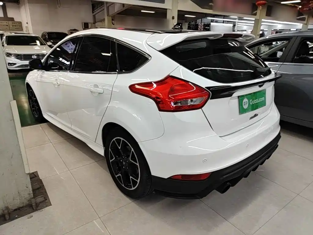 Ford Focus — миниатюра 5