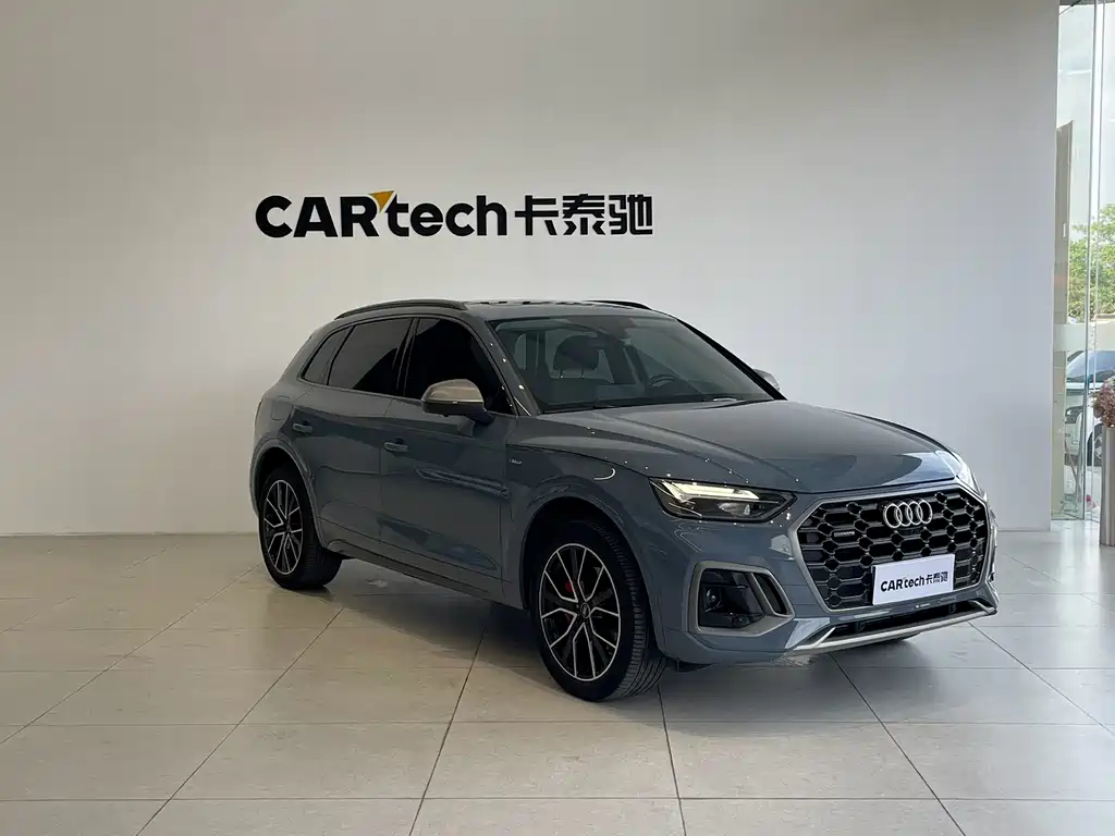Audi Q5L 2022 40T RS