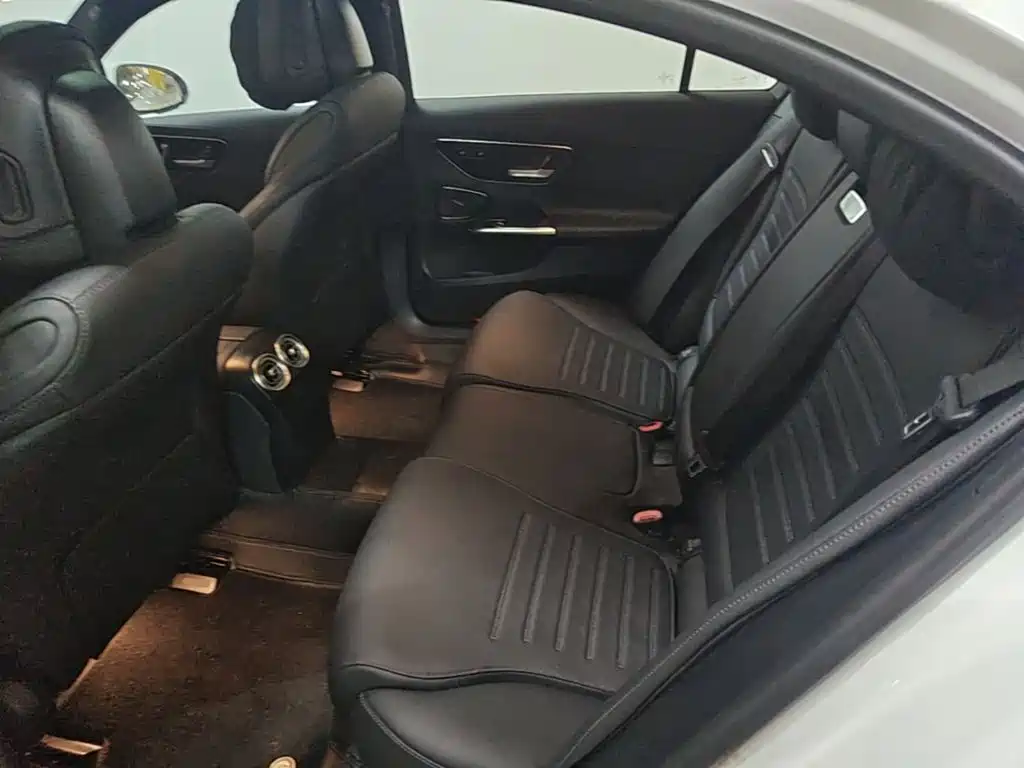 Mercedes-Benz C-Class — миниатюра 17