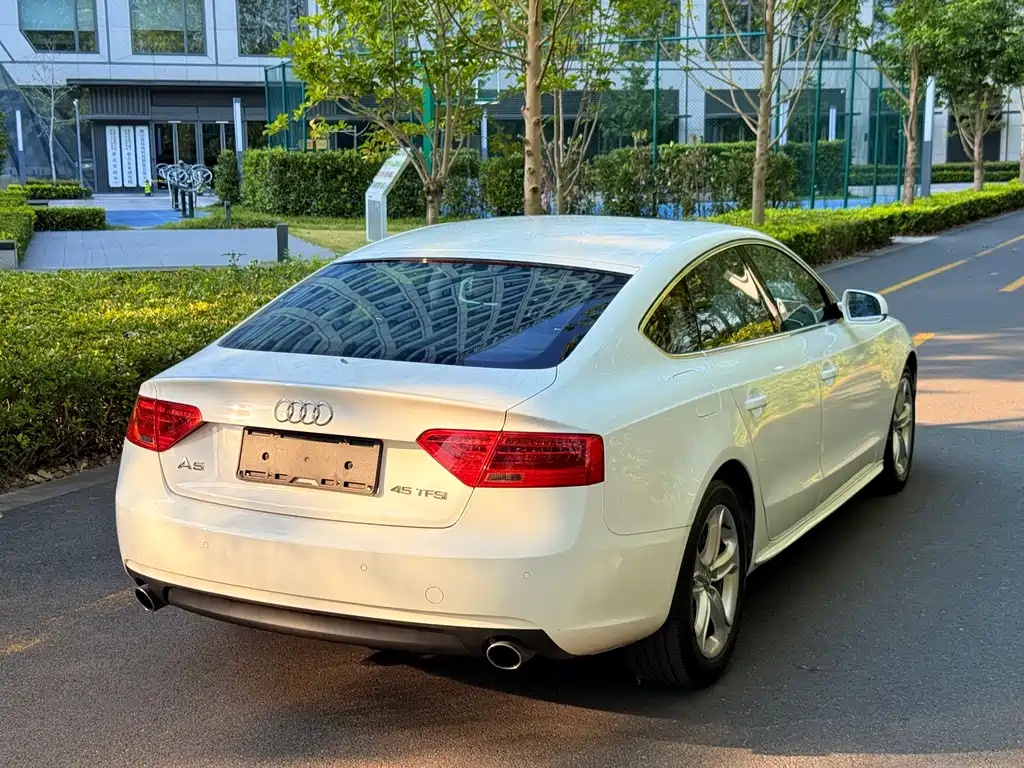 Audi A5 (Import) — миниатюра 4