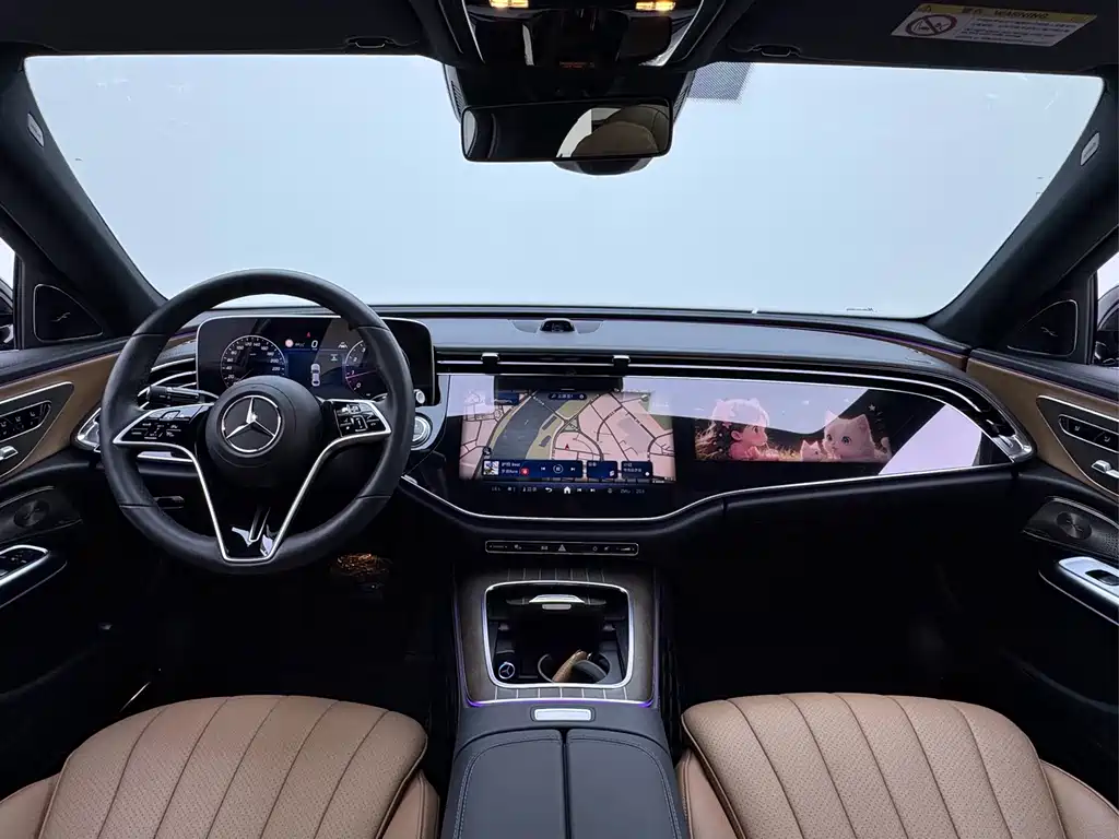 Mercedes-Benz E-Class — миниатюра 15