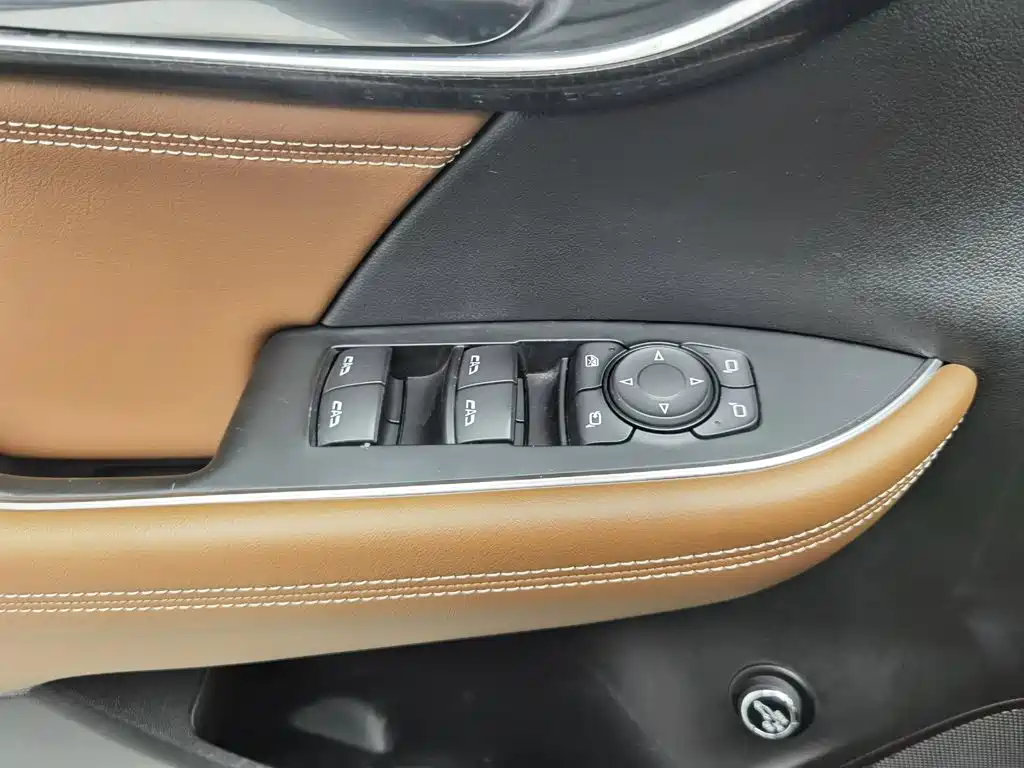 Buick Envision S — миниатюра 9