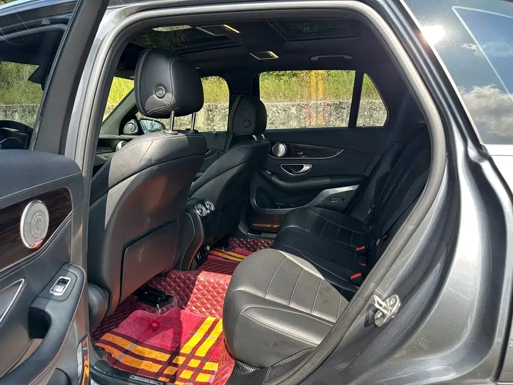 Mercedes-Benz GLC 2019 GLC 260 4MATIC Luxury