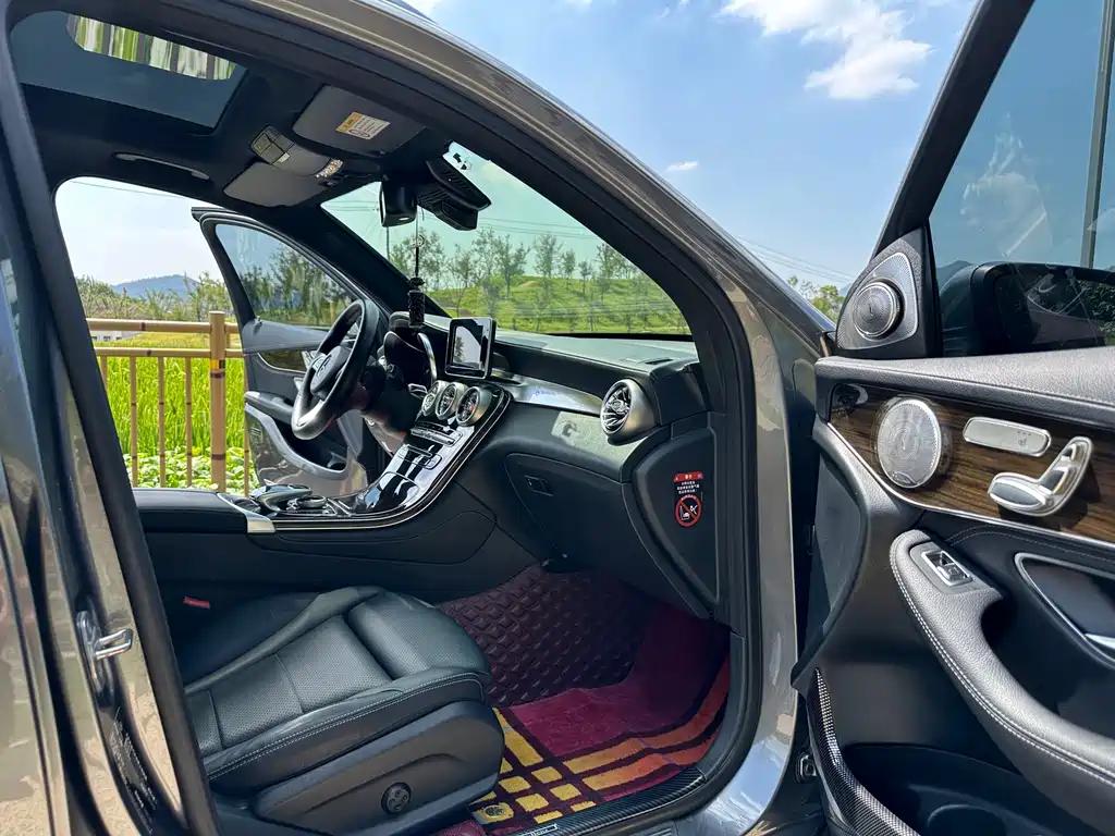 Mercedes-Benz GLC 2019 GLC 260 4MATIC Luxury