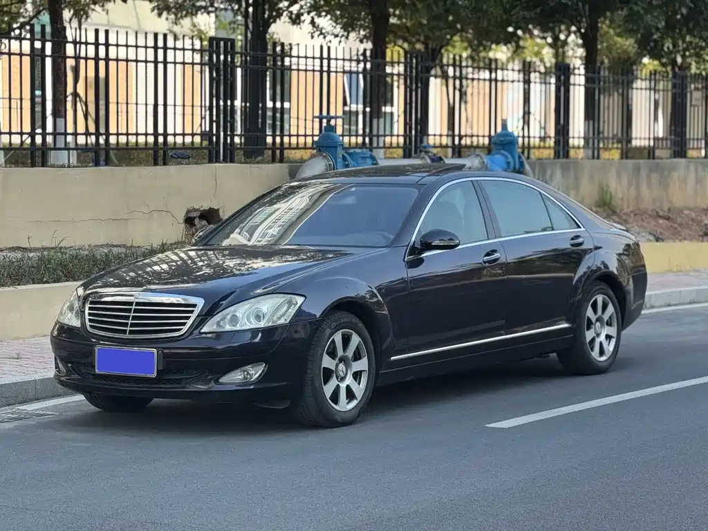 Mercedes-Benz S-Class 2006