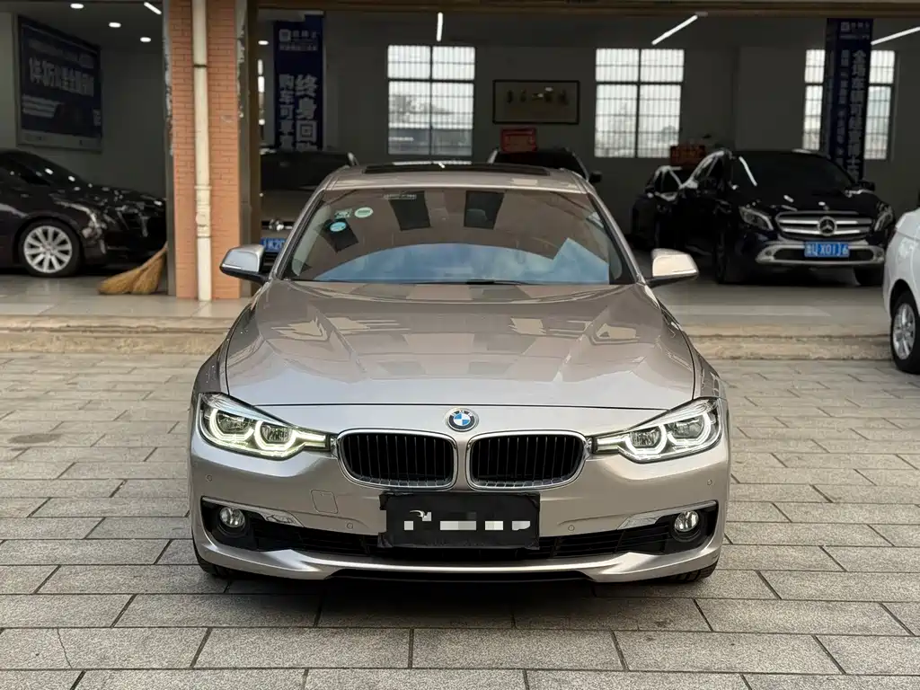 BMW 3 SERIES