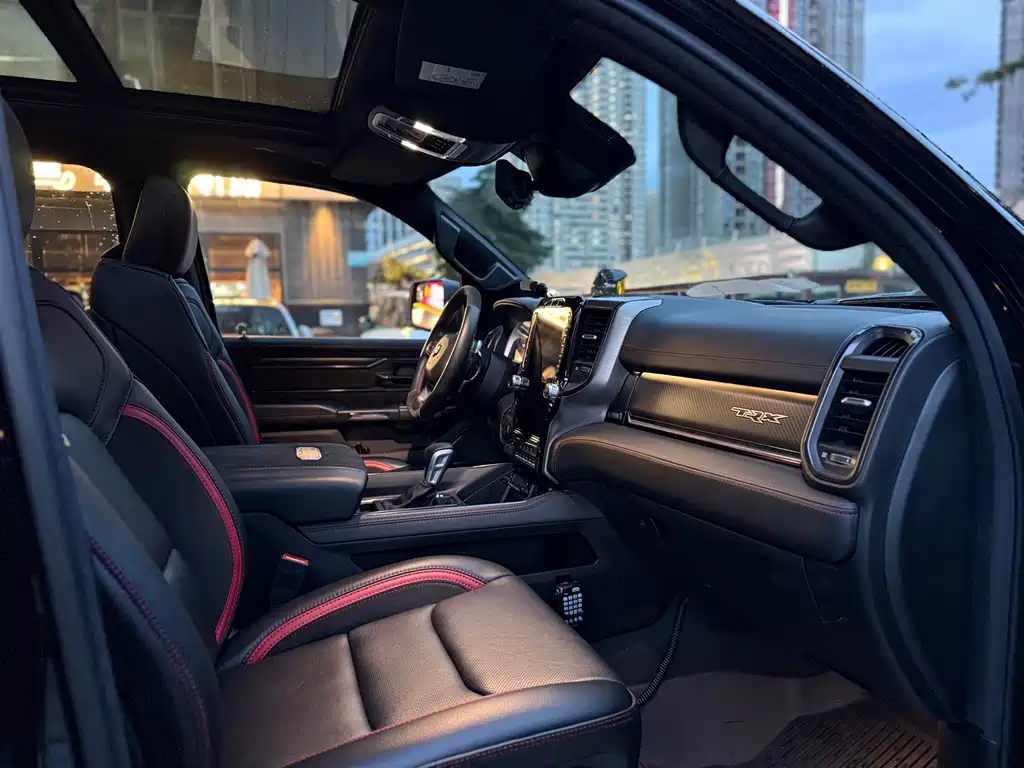 Ram Trucks 2023 6.2T