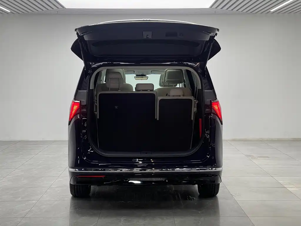 Buick GL8 Hybrid — миниатюра 10