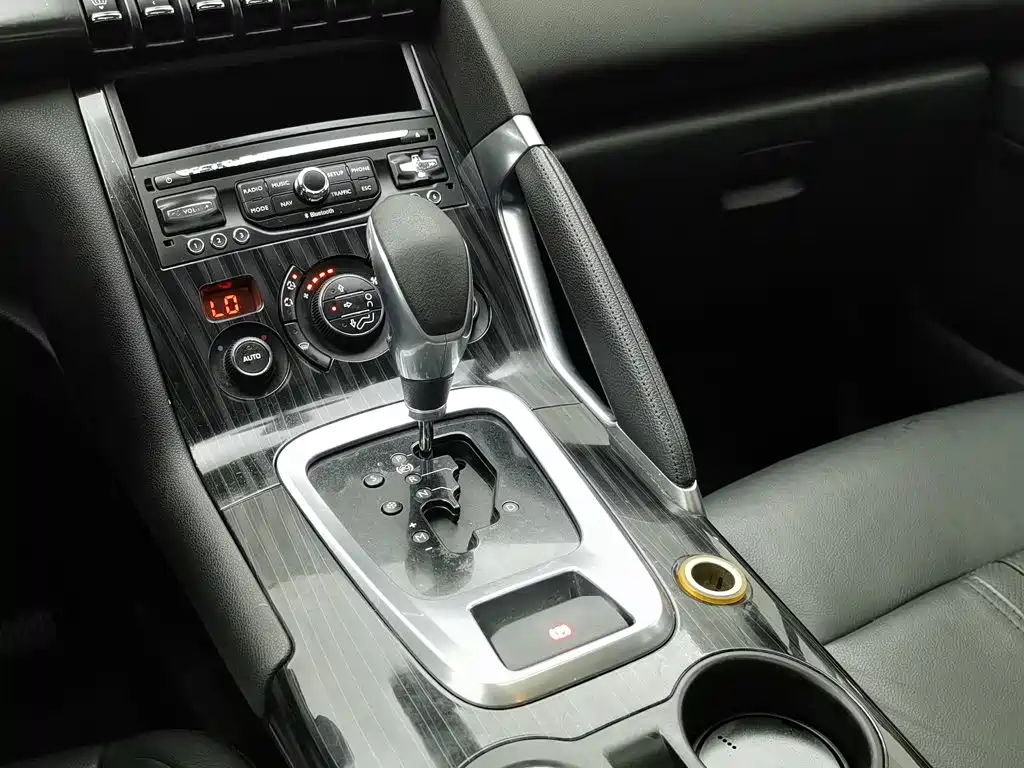Peugeot 3008 — миниатюра 13