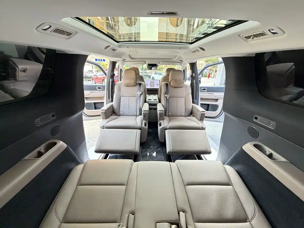 Li Auto Li MEGA — миниатюра 20