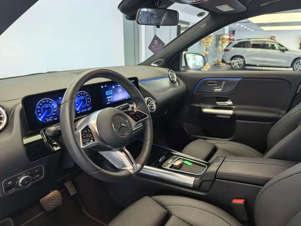 Mercedes-Benz EQA — миниатюра 12