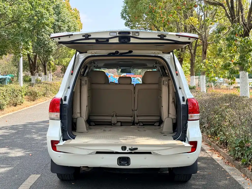 Toyota Land Cruiser — миниатюра 9