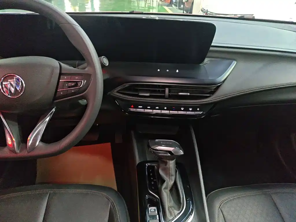 Buick Verano — миниатюра 13