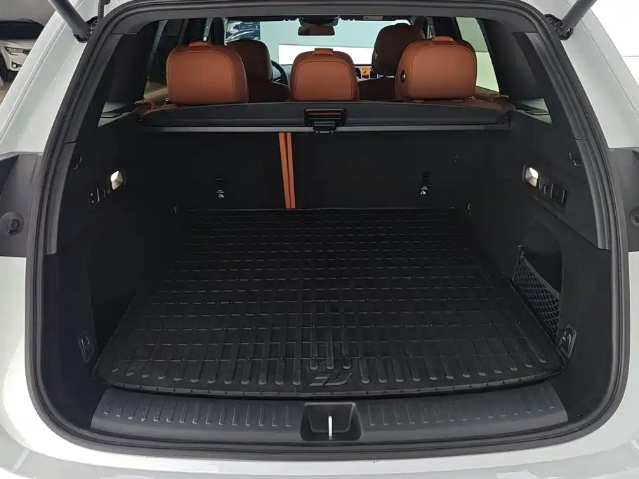 Li Auto Li L6 — миниатюра 4