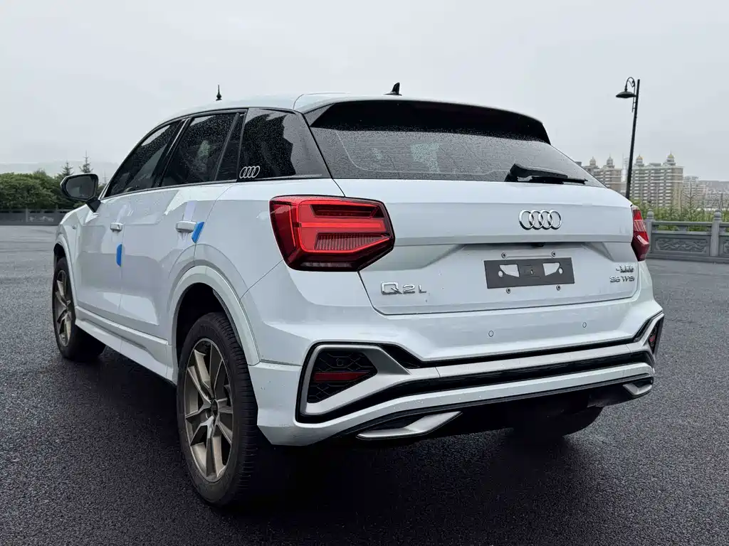Audi Q2L — миниатюра 4