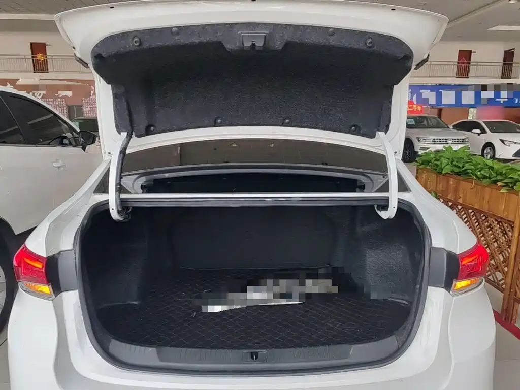 Buick Excelle — миниатюра 19