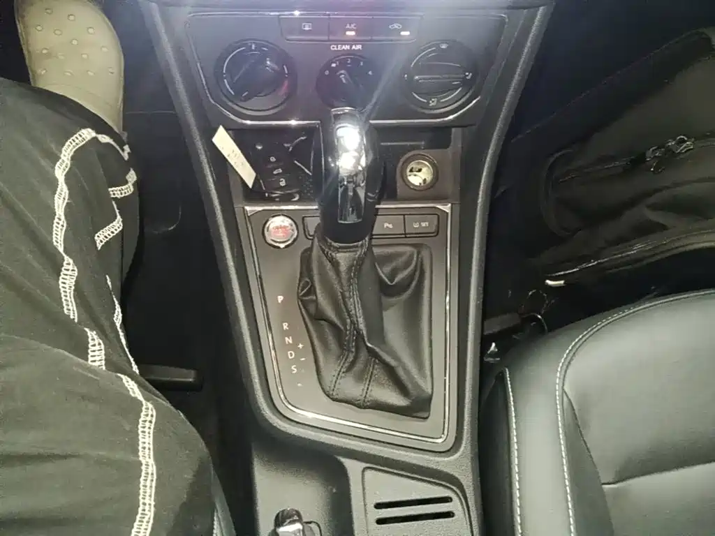 Volkswagen Lavida — миниатюра 14