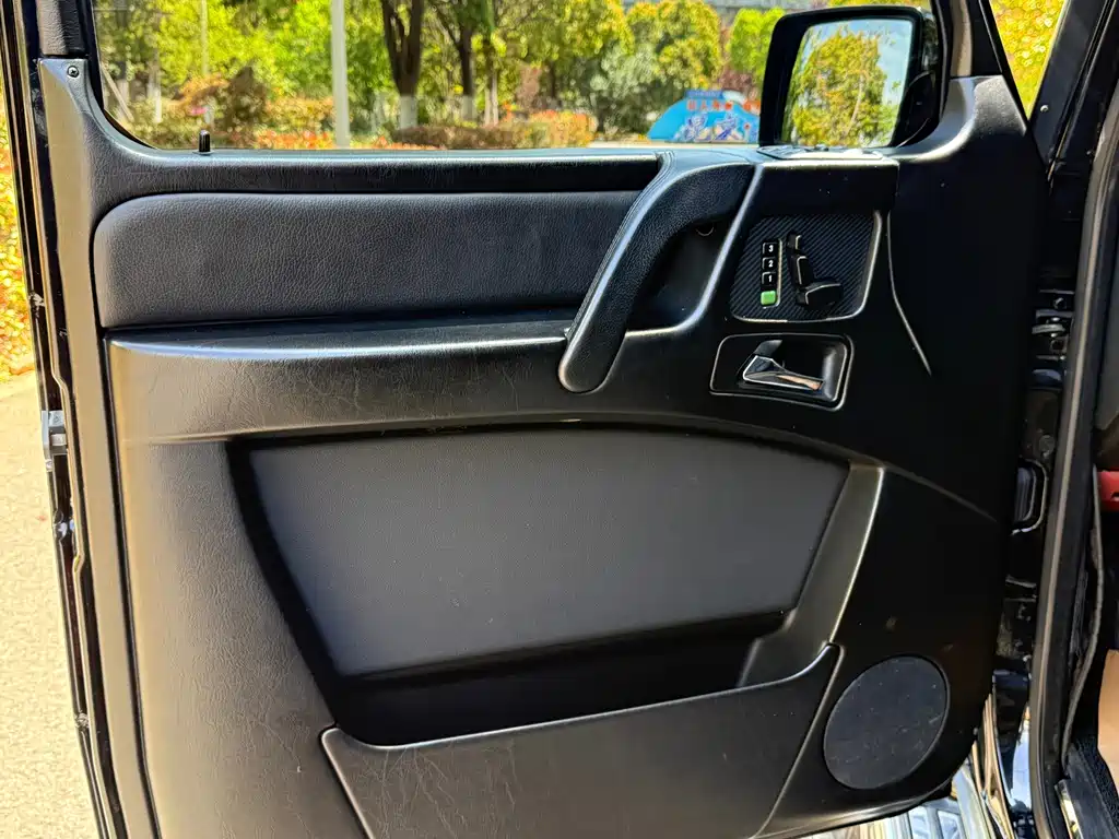 Mercedes-Benz G-Class — миниатюра 9