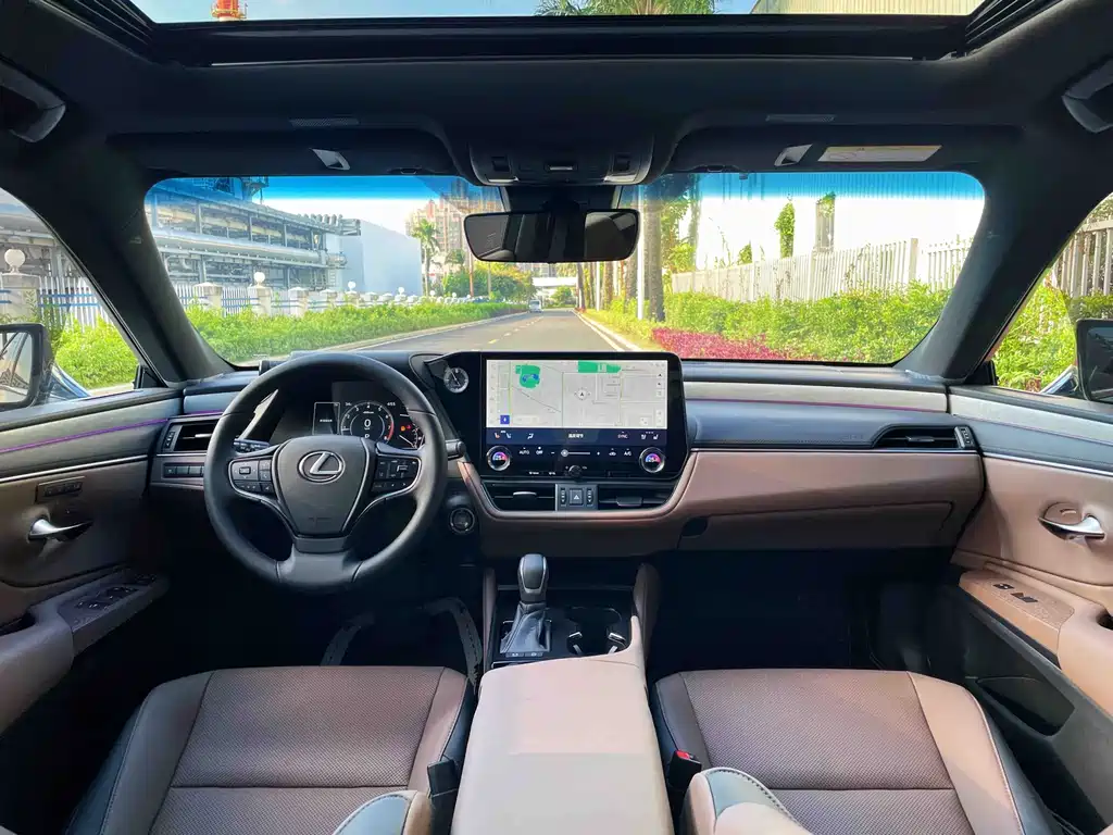 Lexus ES — миниатюра 5