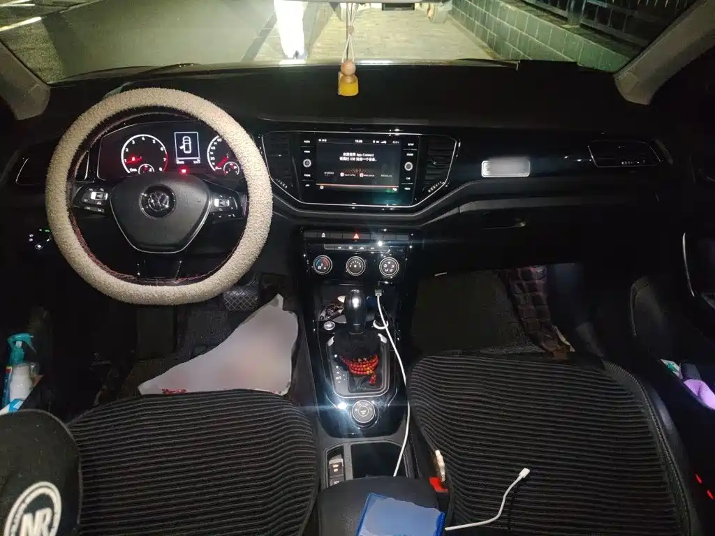 Volkswagen T-Roc — миниатюра 5