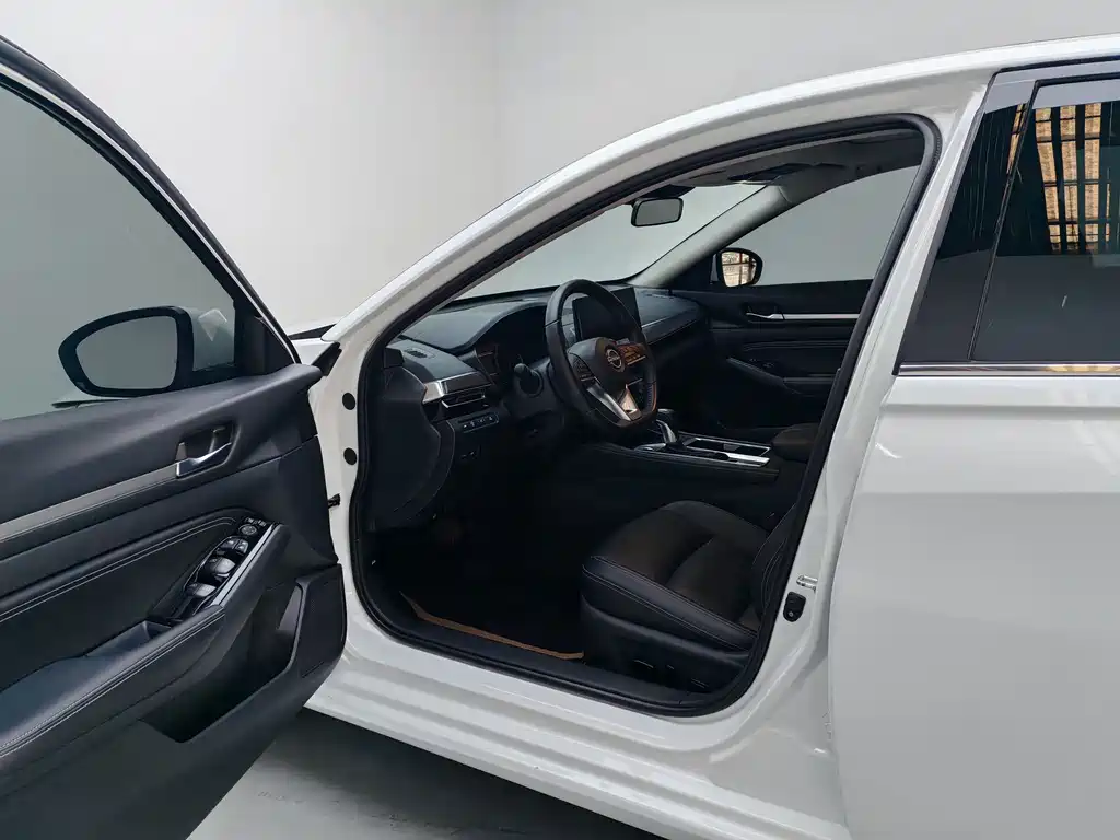 Nissan Teana — миниатюра 7