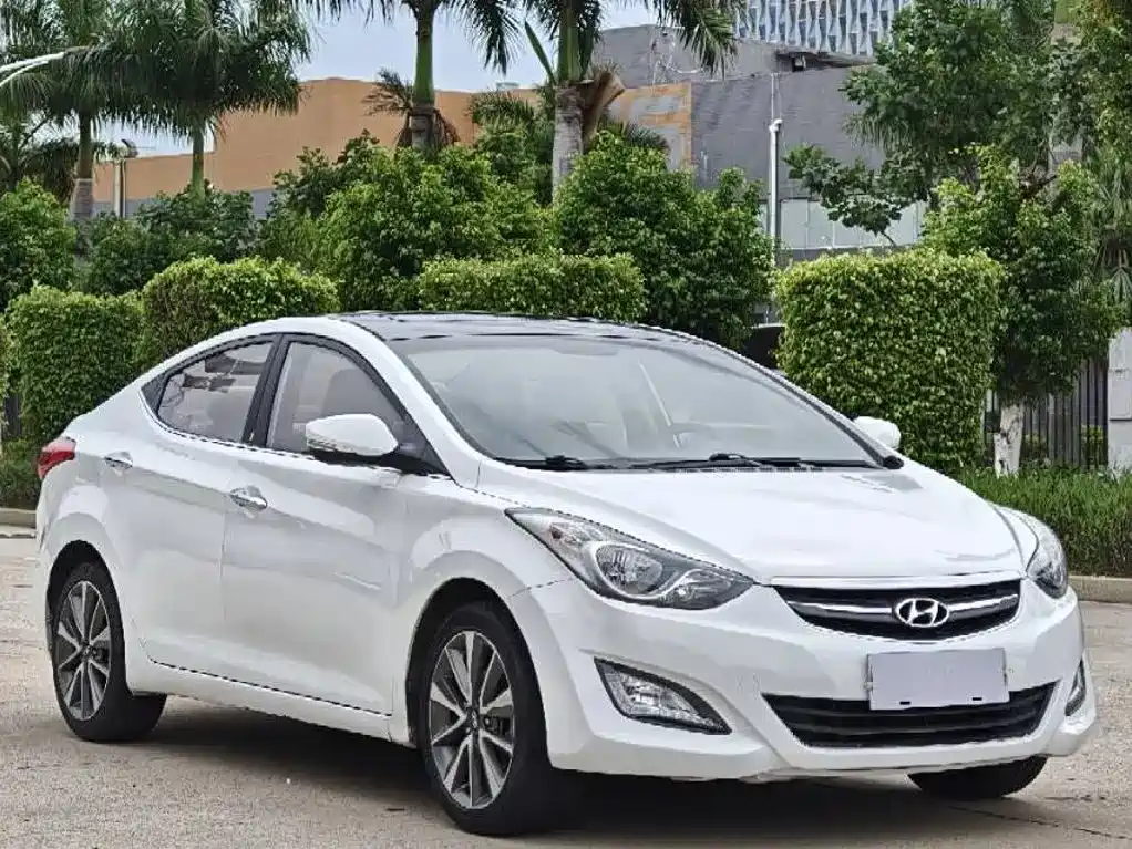 Hyundai Elantra Langdong — миниатюра 3