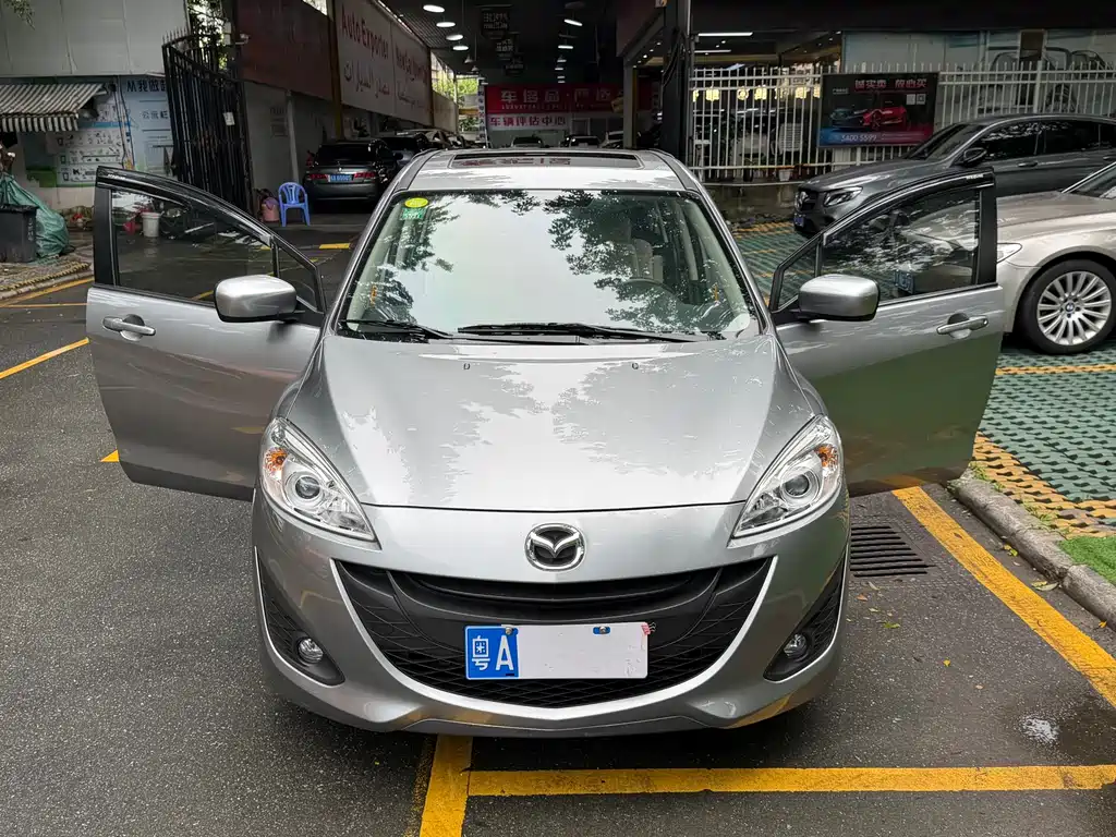 Mazda 5 2011 2.0L AT Comfort