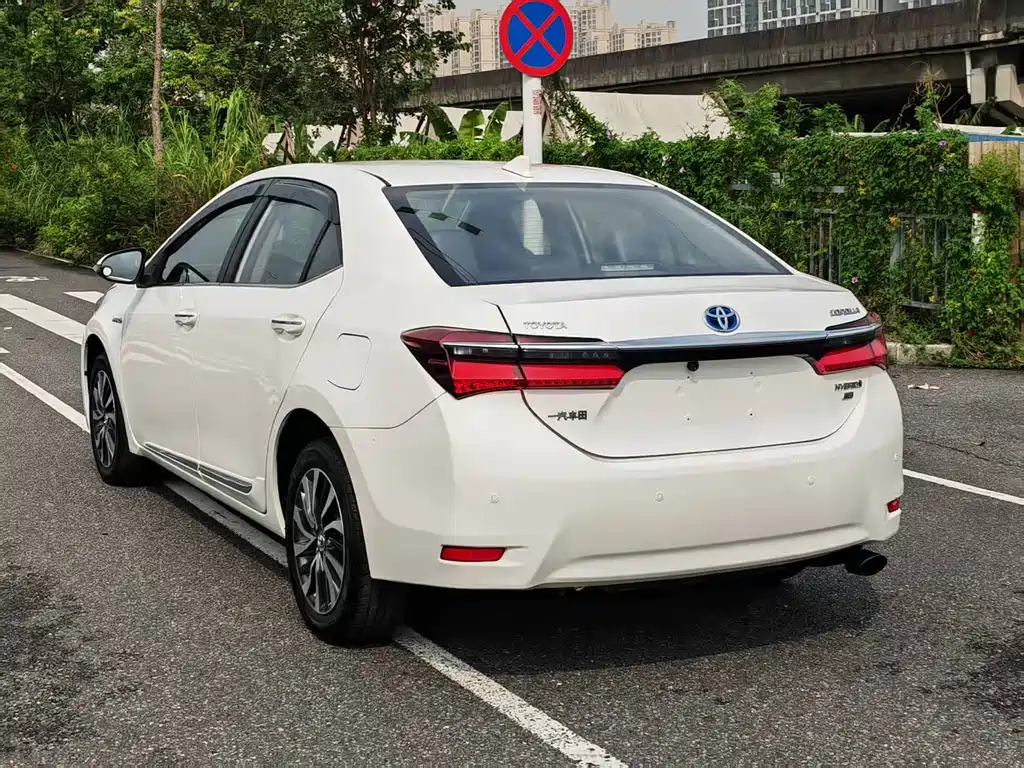 Toyota Corolla — миниатюра 5