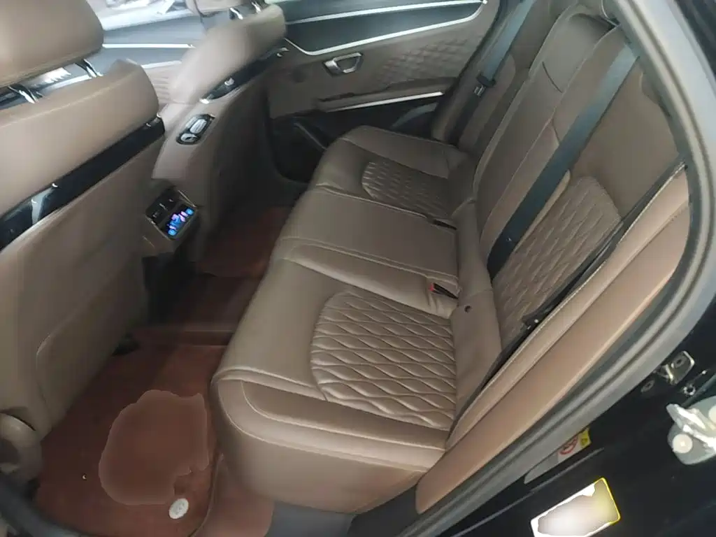 BYD Han — миниатюра 17