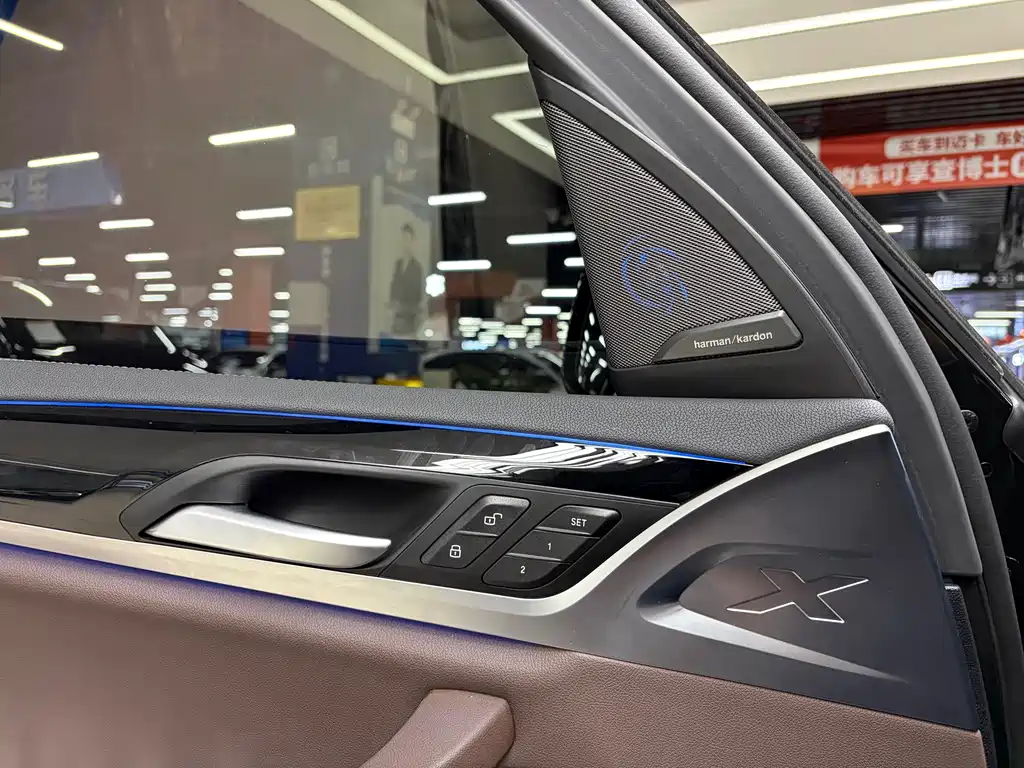 BMW X3 — миниатюра 9