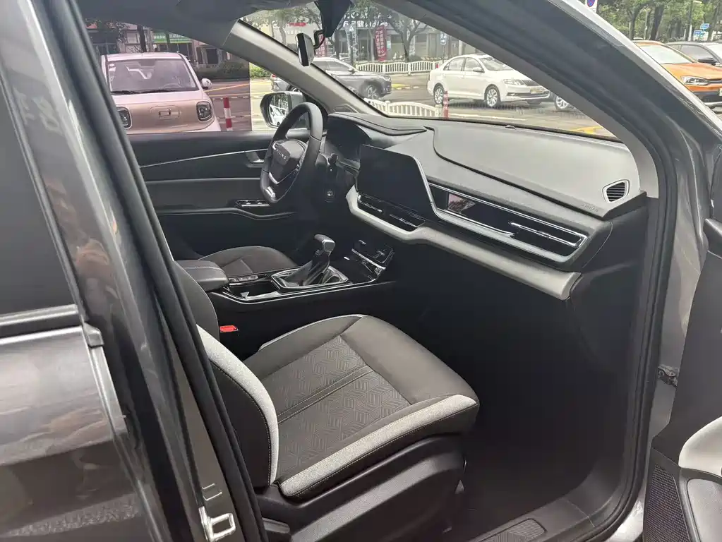 Wuling Victory — миниатюра 8