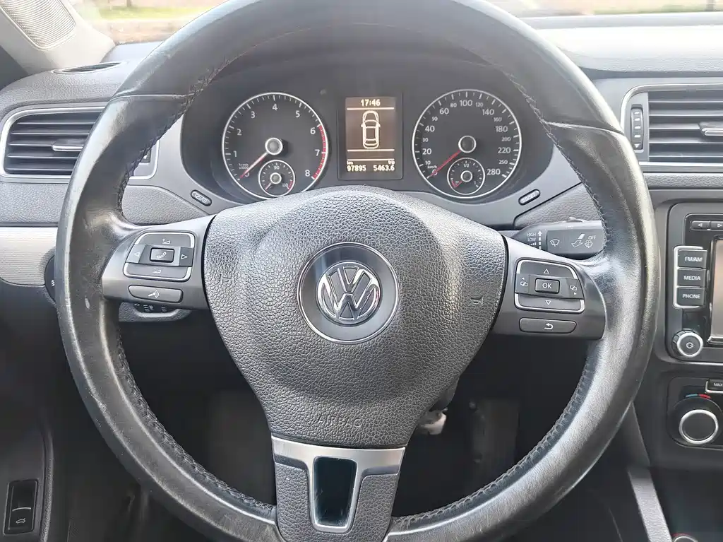 Volkswagen Sagitar — миниатюра 18