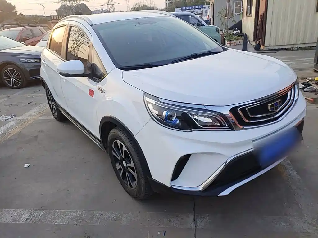 Geely Vision X3 — миниатюра 4