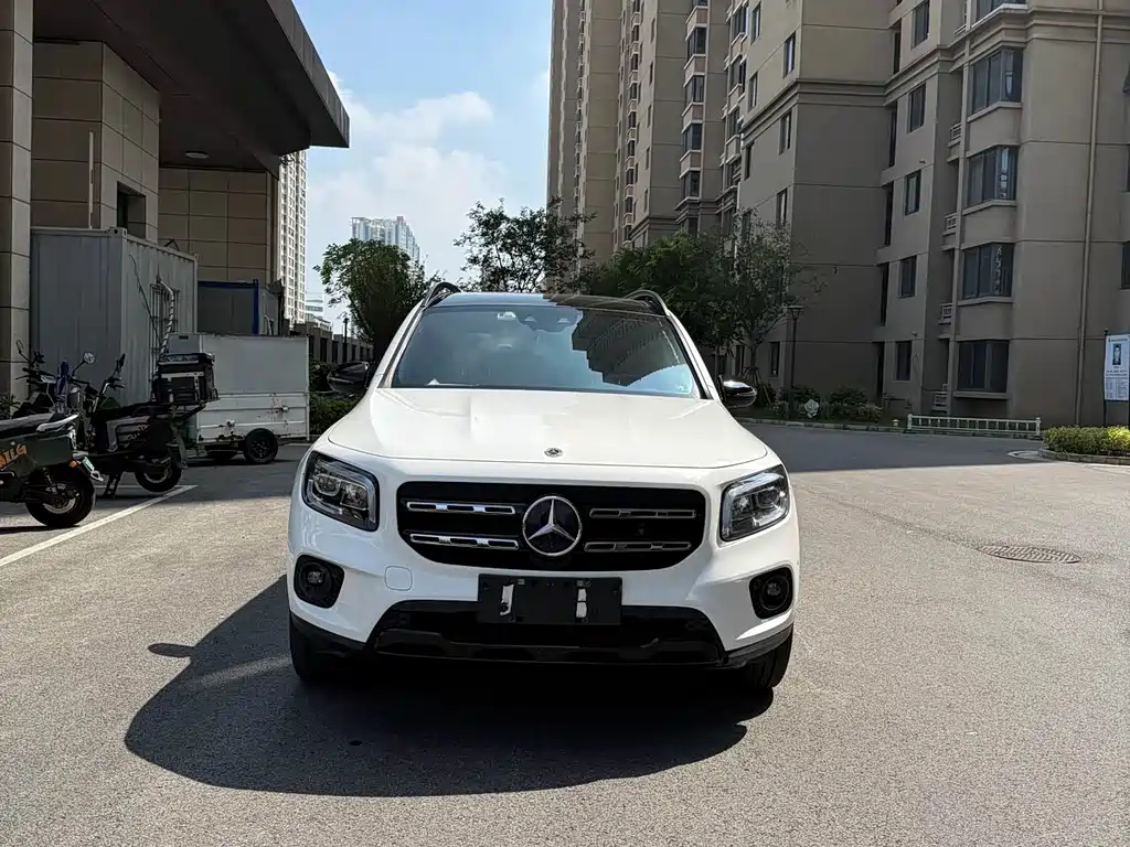Mercedes-Benz GLB — миниатюра 2
