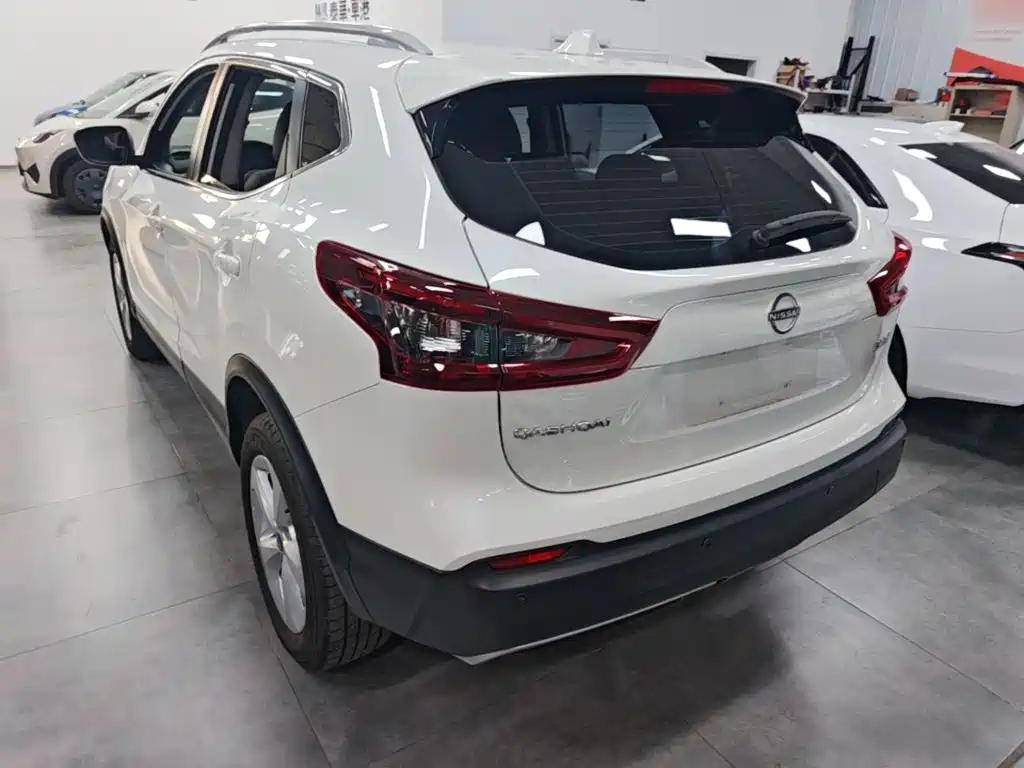 Nissan Qashqai — миниатюра 5
