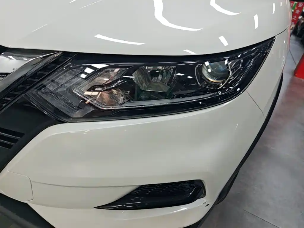 Nissan Qashqai — миниатюра 24