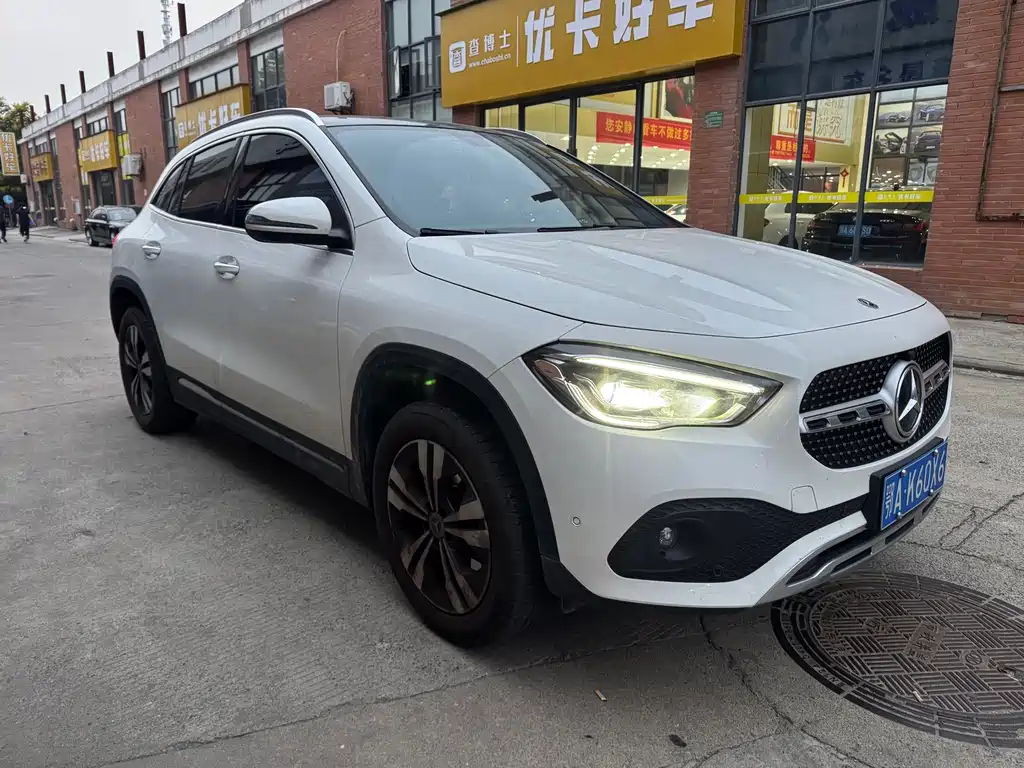 Mercedes-Benz GLA — миниатюра 3