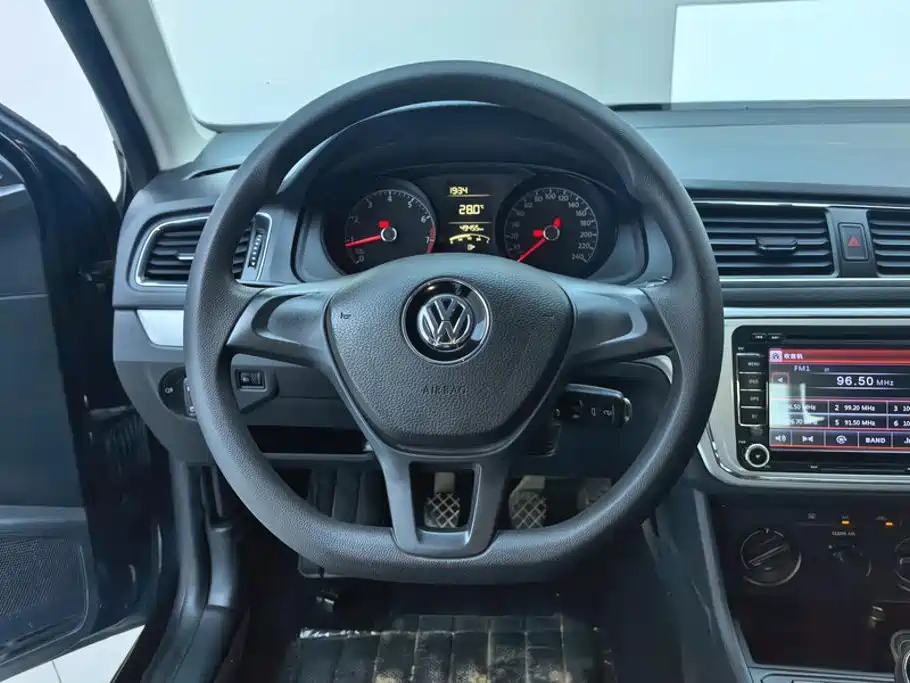 Volkswagen Lavida — миниатюра 15