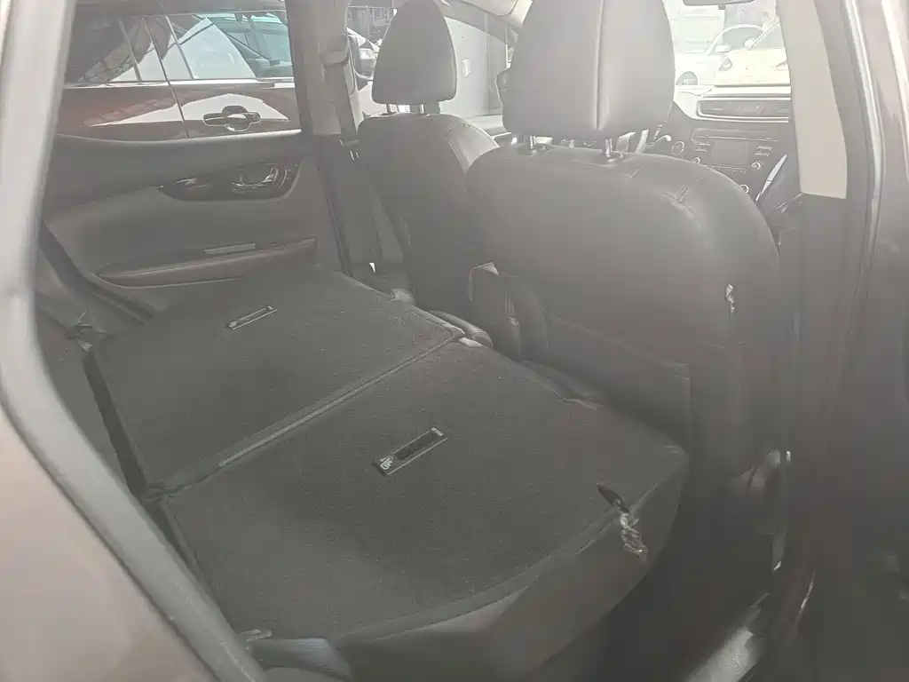 Nissan Qashqai — миниатюра 7