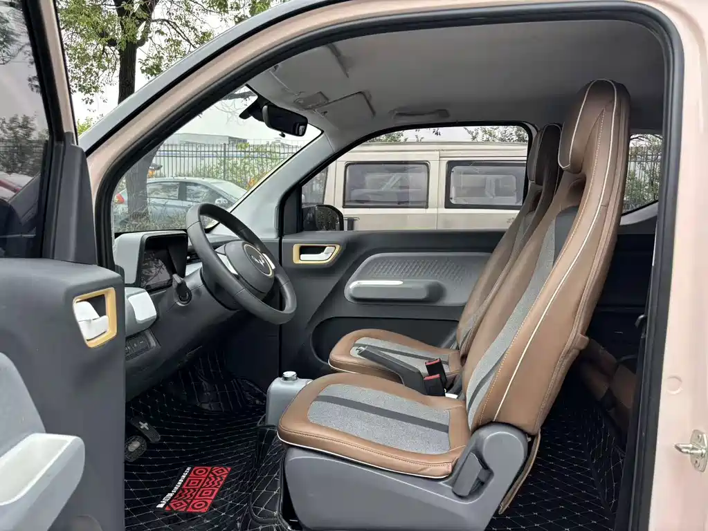 Wuling MINIEV — миниатюра 4