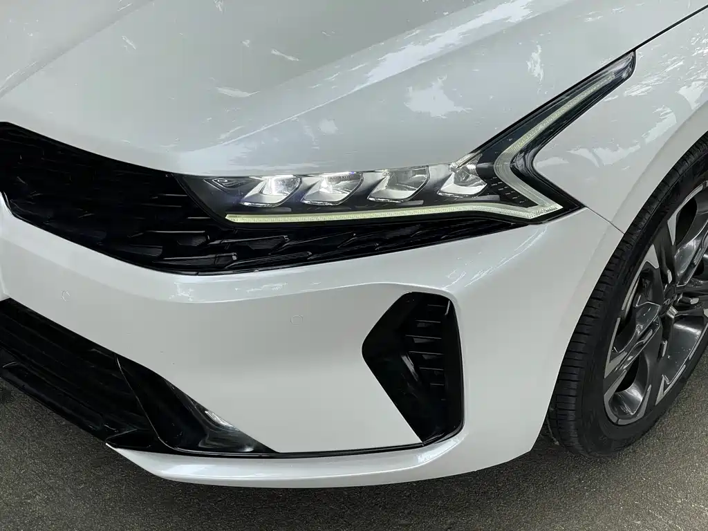 Kia K5 — миниатюра 2